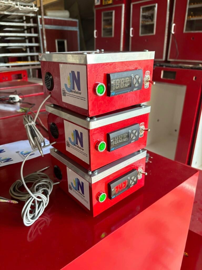 Automatic egg incubator controller by JN Egg Incubator Manufacturing for precise temperature and humidity control.